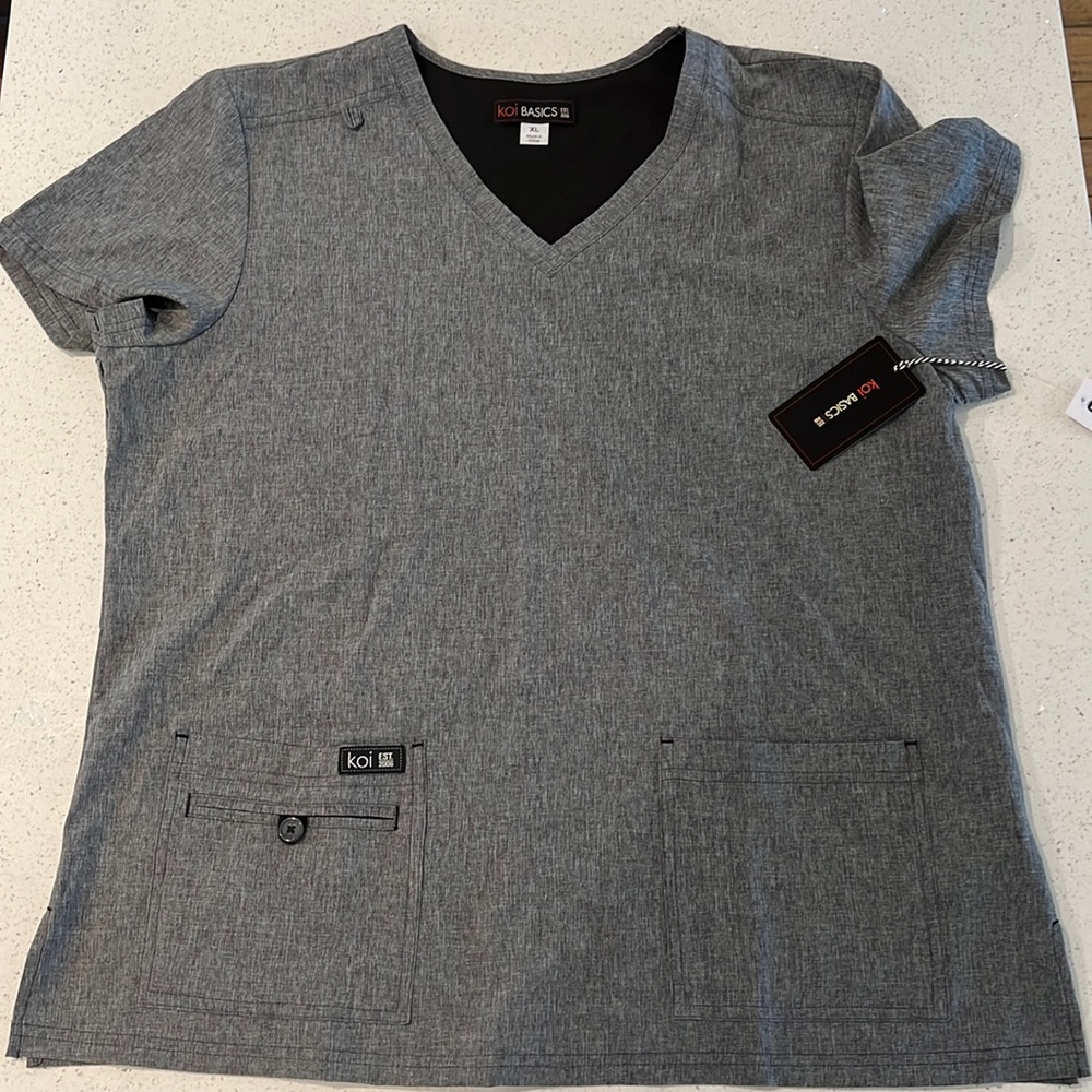 Koi brand scrub top size XL